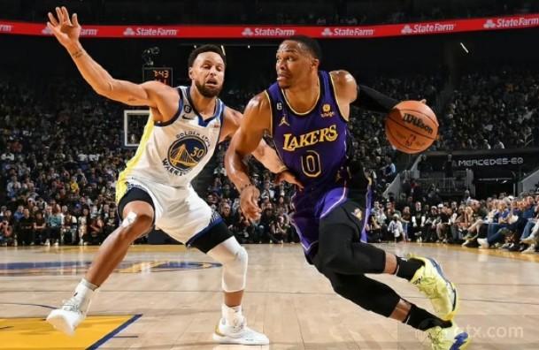 nba常规赛勇士vs湖人，比赛前瞻和赛果分析  第1张